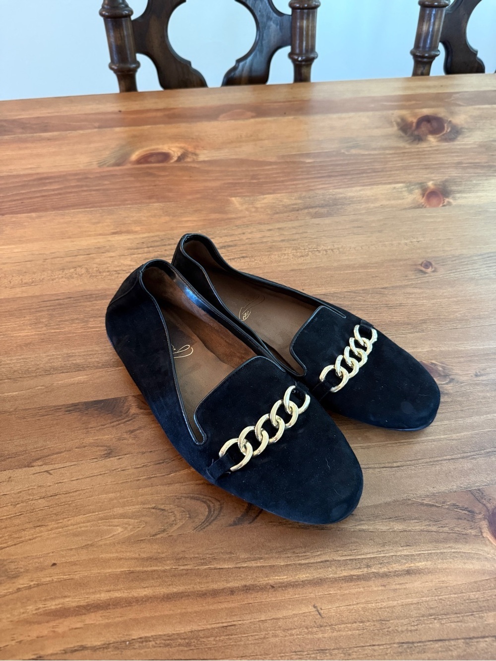 AEROSOLES Black Suede Loafers with Gold Chain Accent size 10